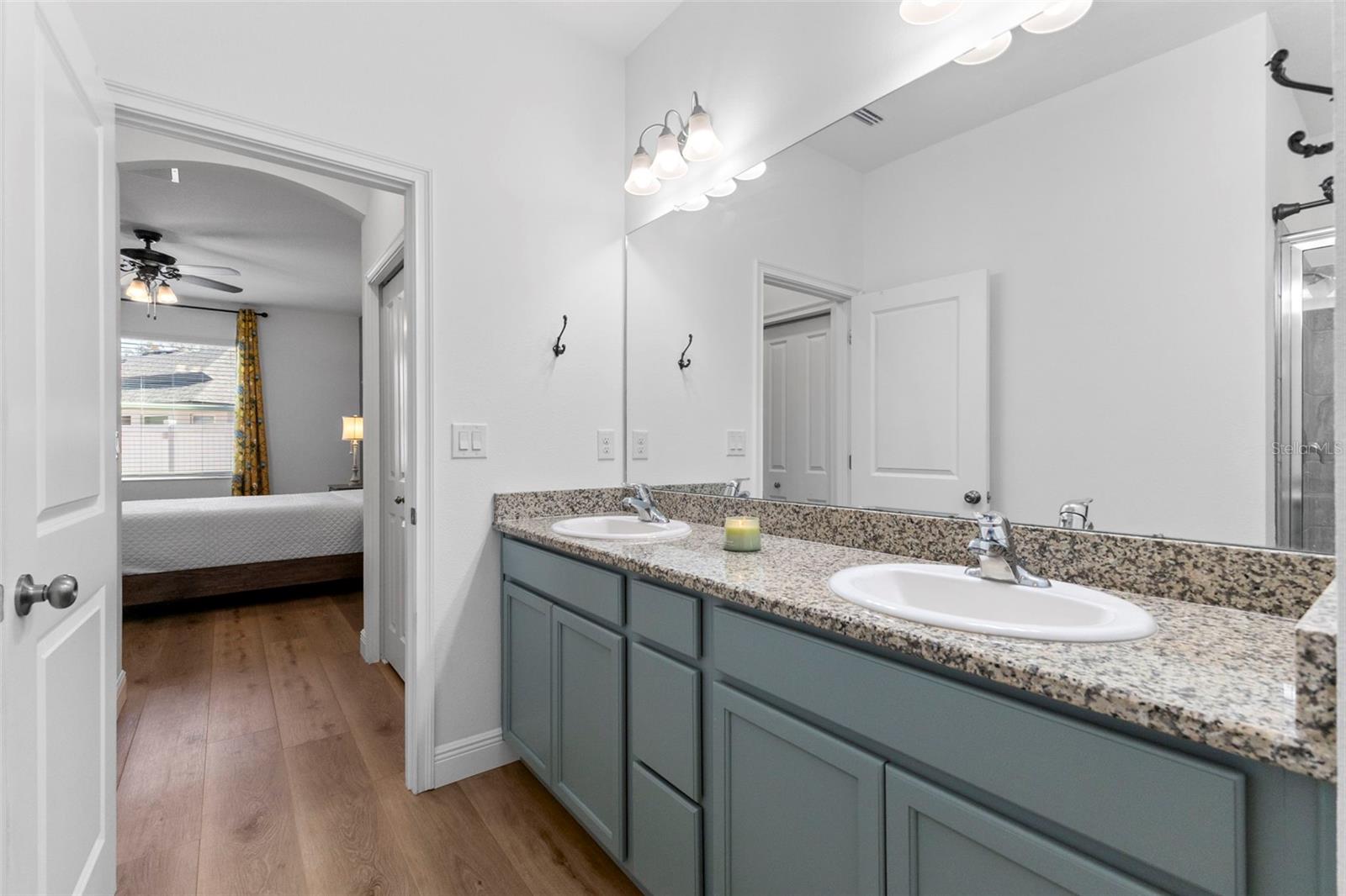 Image 21 of 52 For 5062 Emerald Acres Way