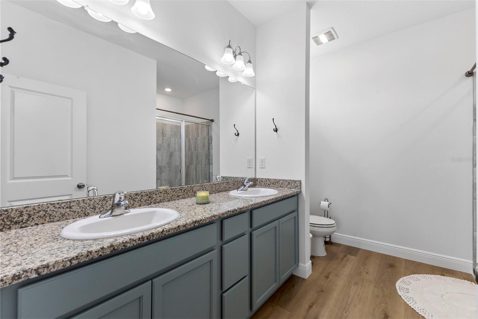 Image 22 of 52 For 5062 Emerald Acres Way