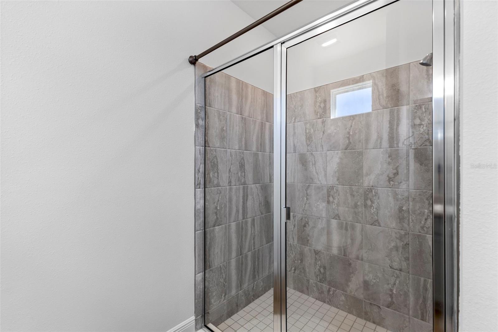 Image 23 of 52 For 5062 Emerald Acres Way