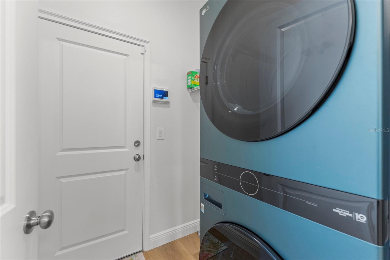 Image 29 of 52 For 5062 Emerald Acres Way