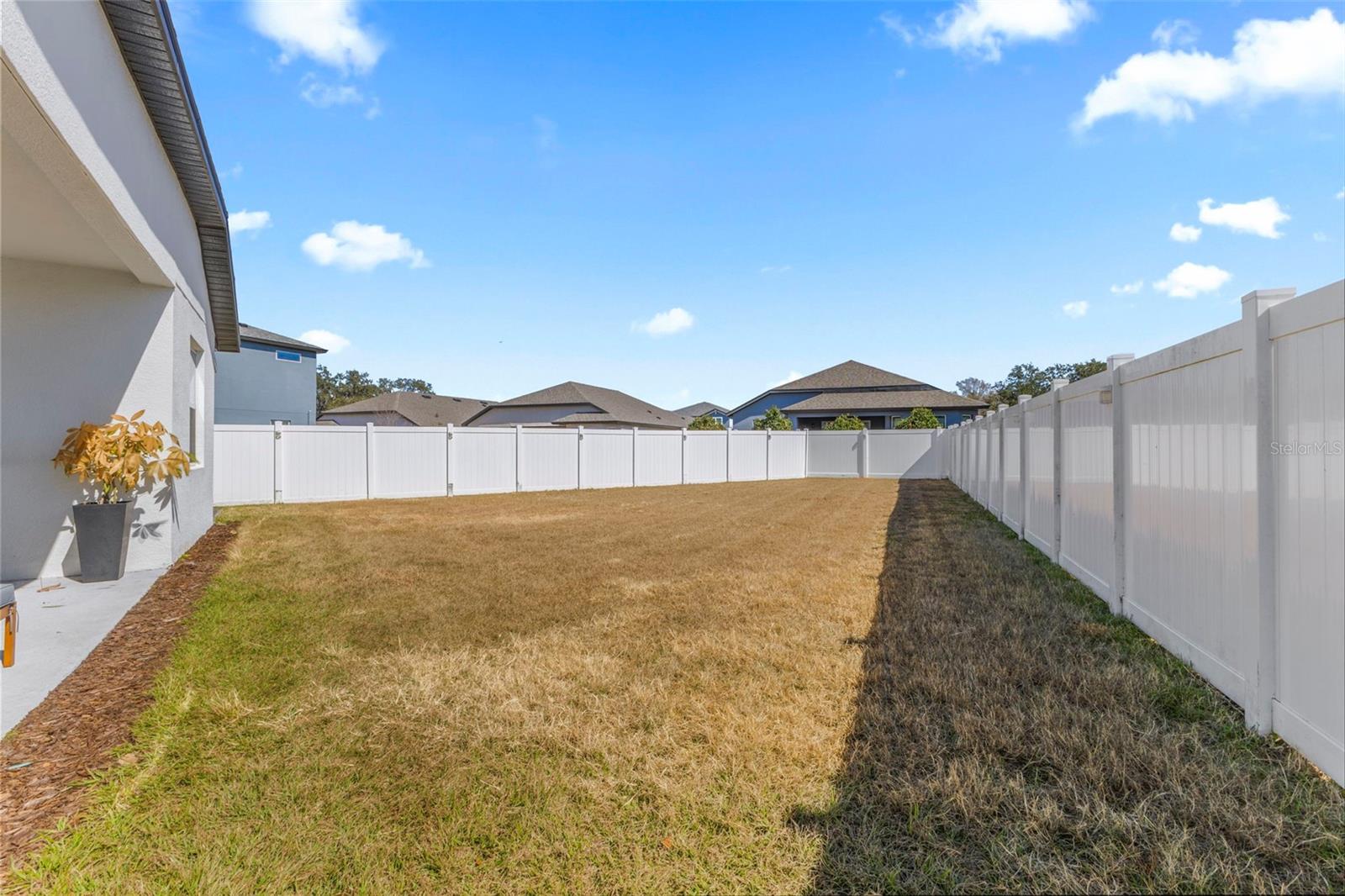 Image 35 of 52 For 5062 Emerald Acres Way