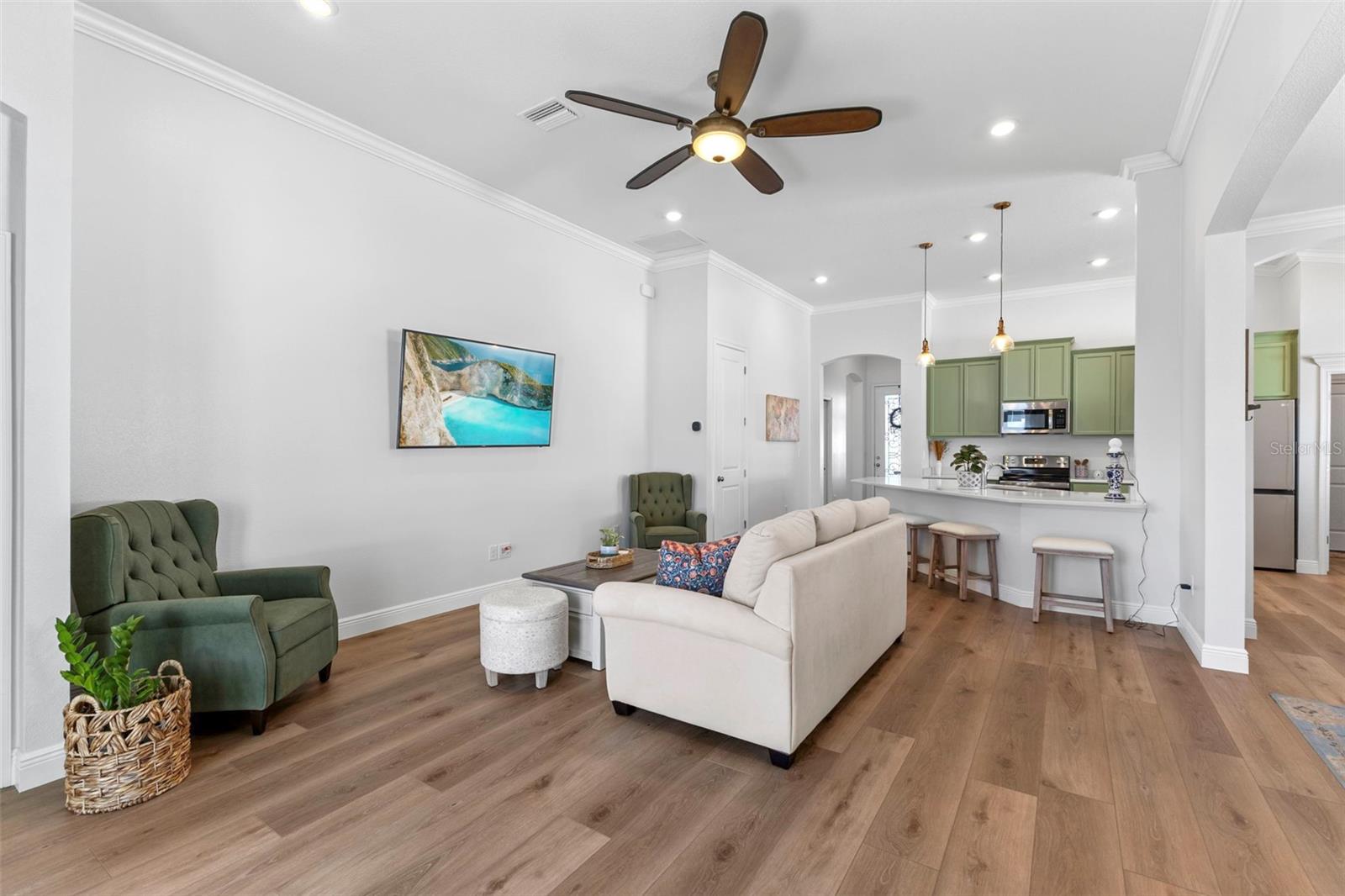 Image 4 of 52 For 5062 Emerald Acres Way