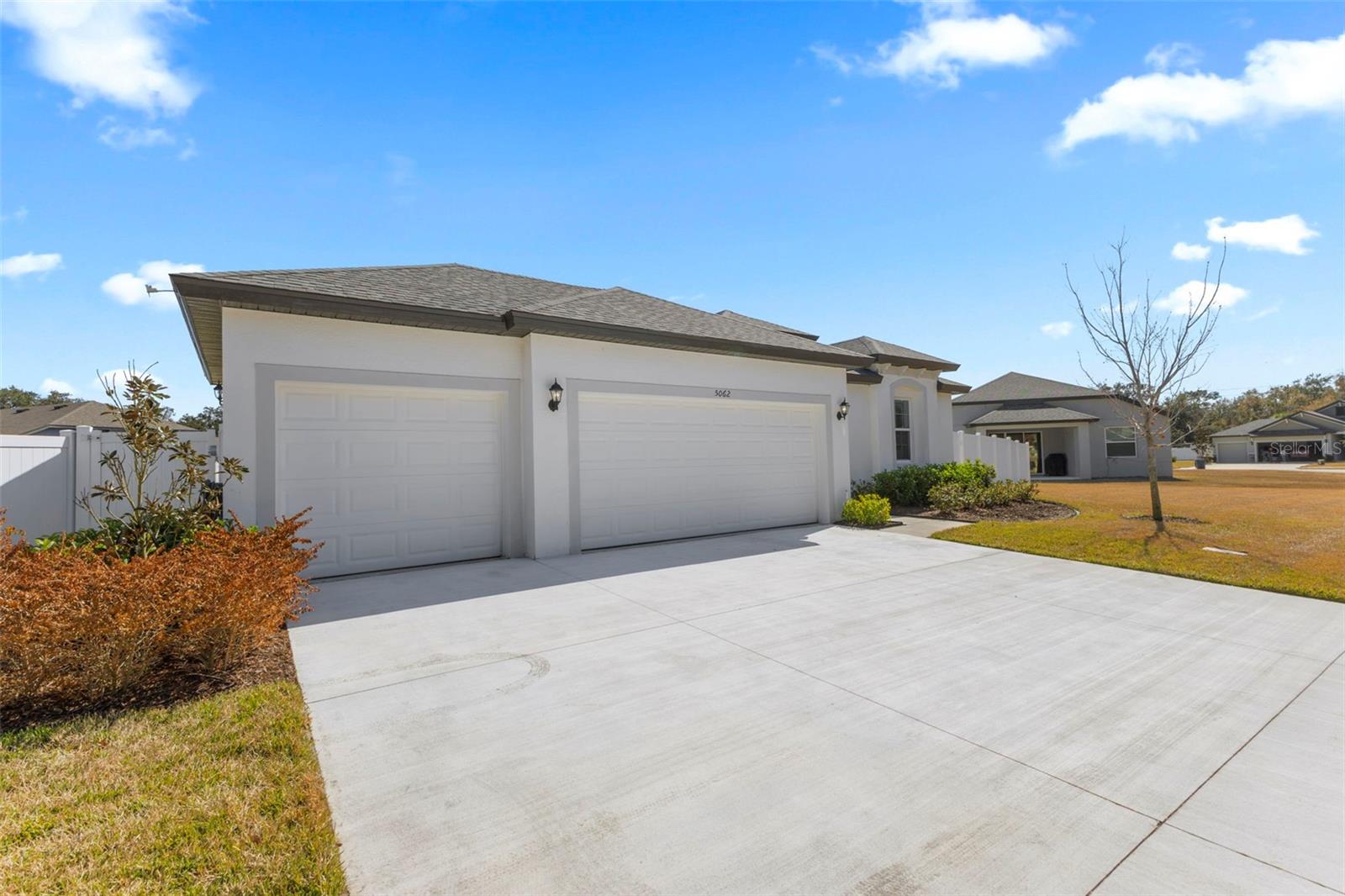 Image 41 of 52 For 5062 Emerald Acres Way