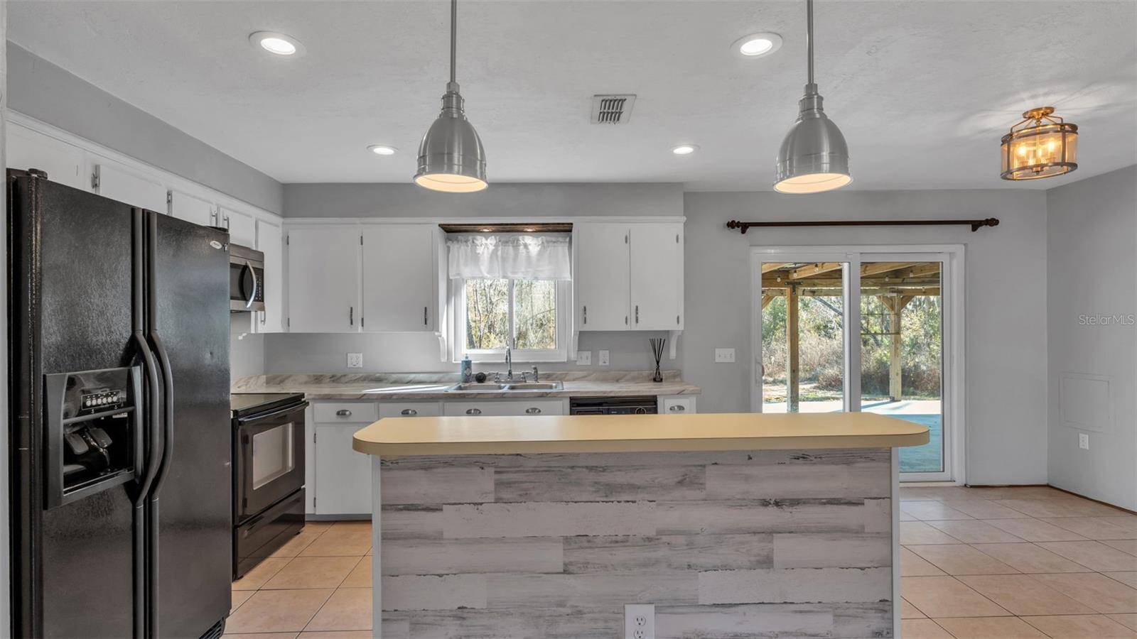 Image 8 of 34 For 5254 Parkland Court