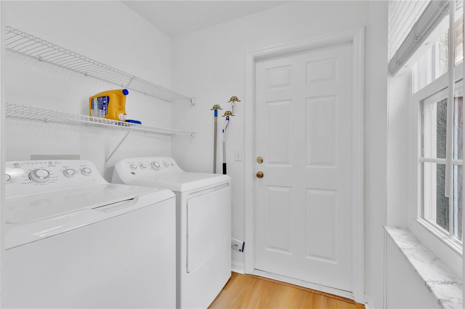 Image 20 of 27 For 2175 Stoney Pointe Drive