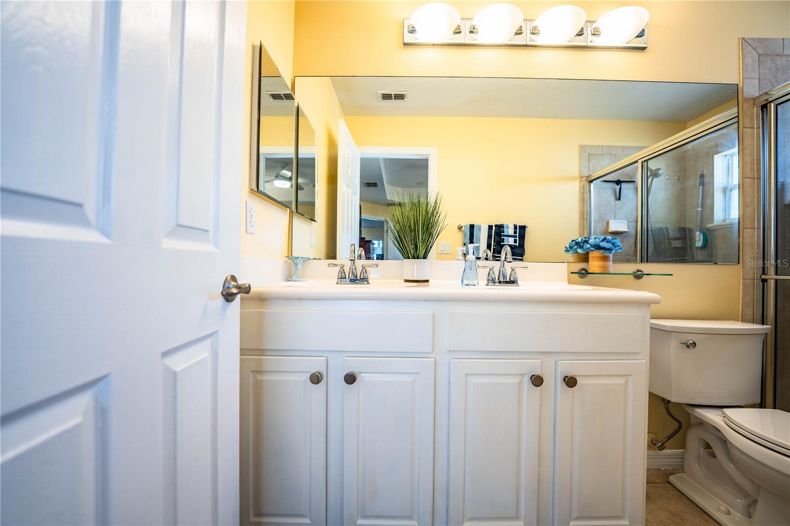 Image 24 of 56 For 4064 Carteret Drive