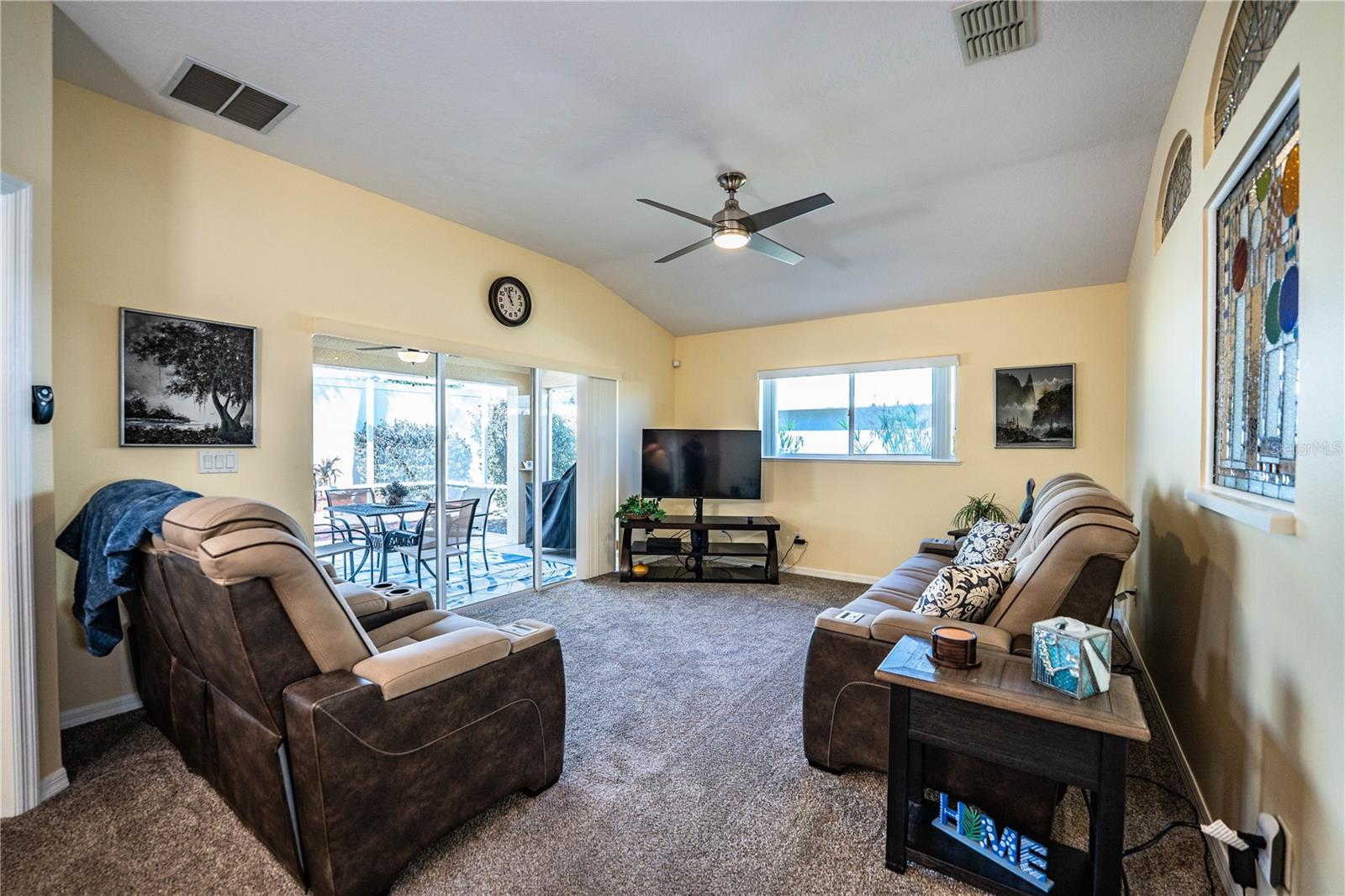 Image 28 of 56 For 4064 Carteret Drive