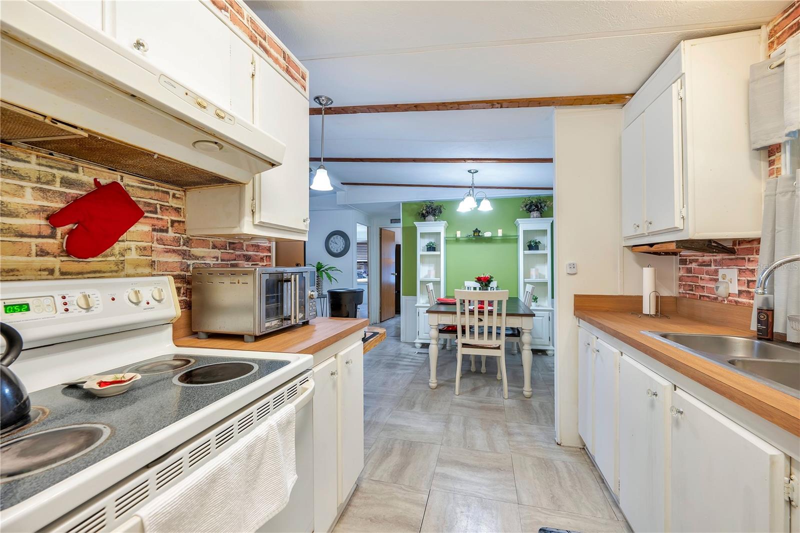 Image 14 of 37 For 8913 Jericho Court