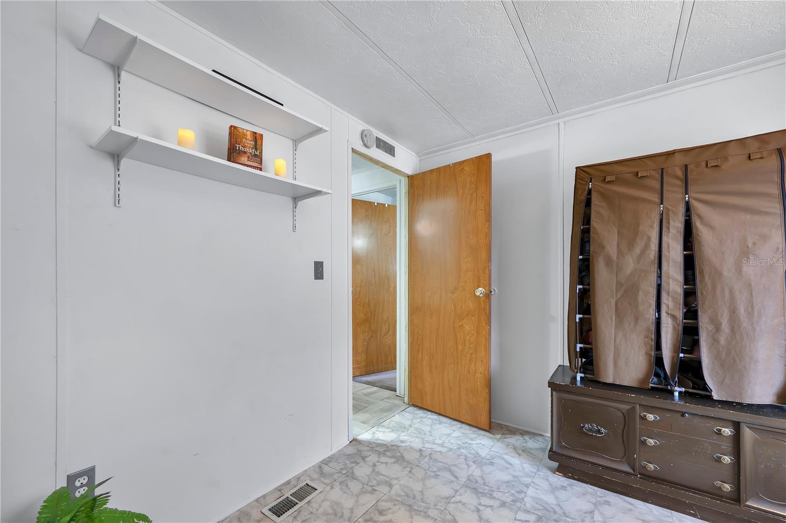 Image 19 of 37 For 8913 Jericho Court