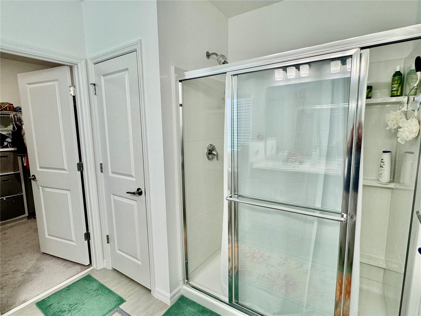 Image 18 of 23 For 993 Calico Pointe Circle