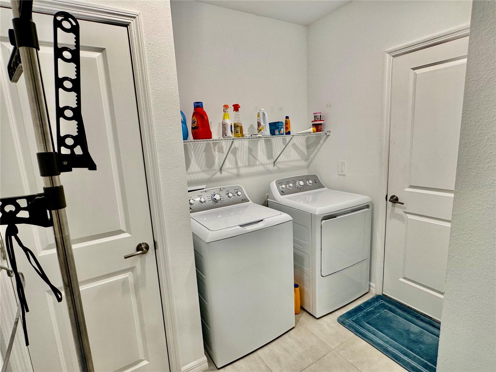 Image 9 of 23 For 993 Calico Pointe Circle