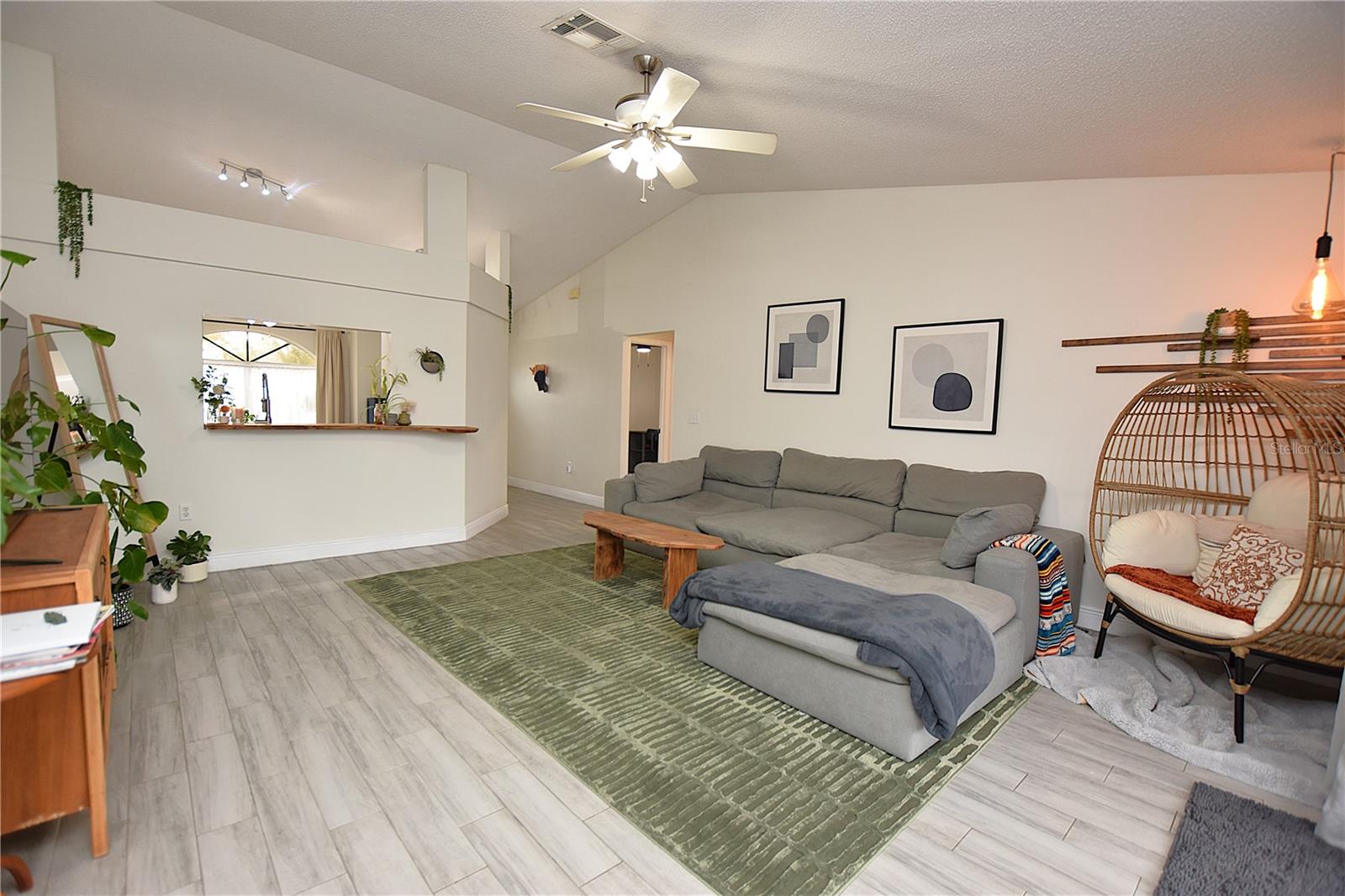 Listing photo id 11 for 2022 Hatteras Point