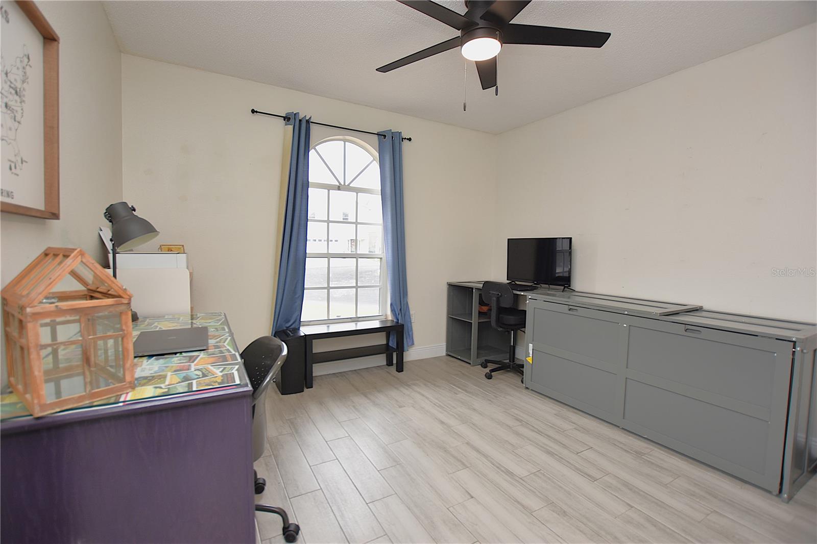 Listing photo id 21 for 2022 Hatteras Point