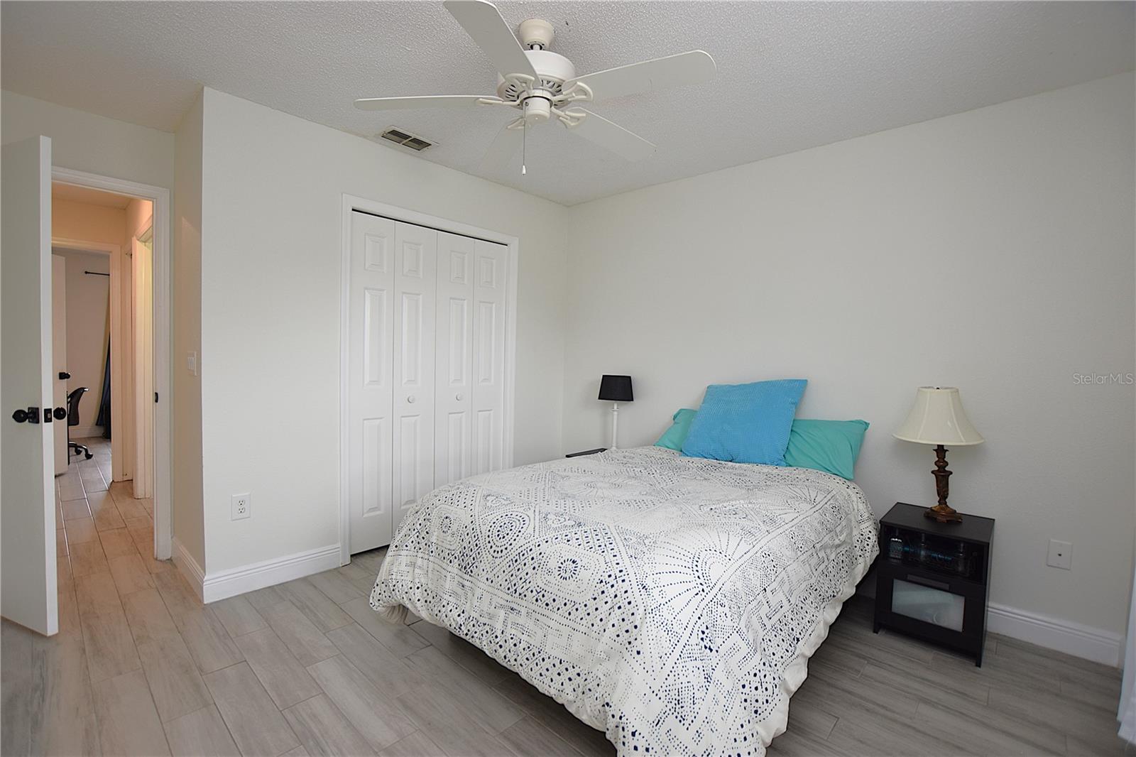 Listing photo id 26 for 2022 Hatteras Point
