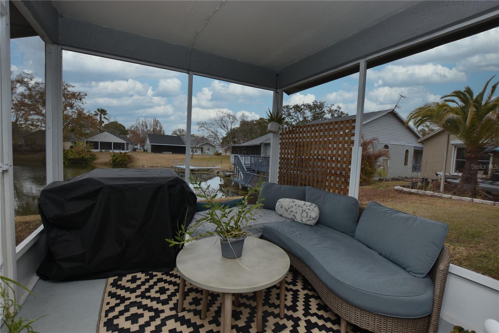 Listing photo id 29 for 2022 Hatteras Point