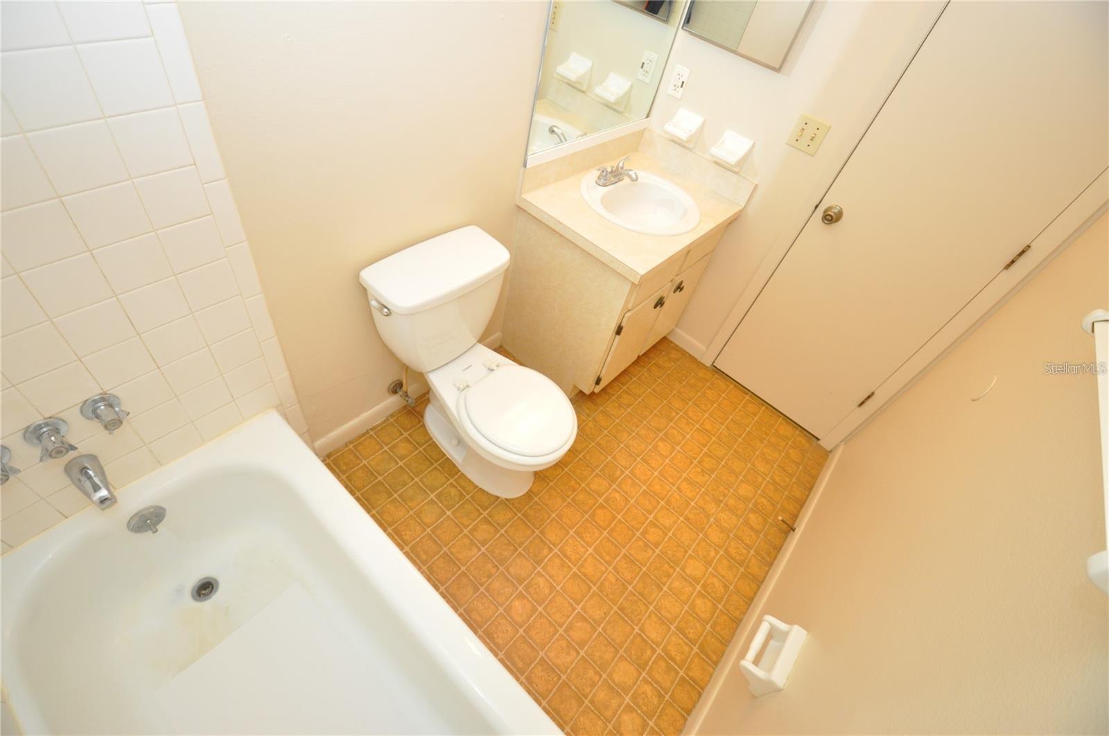 Image 14 of 23 For 147 Shannon Drive