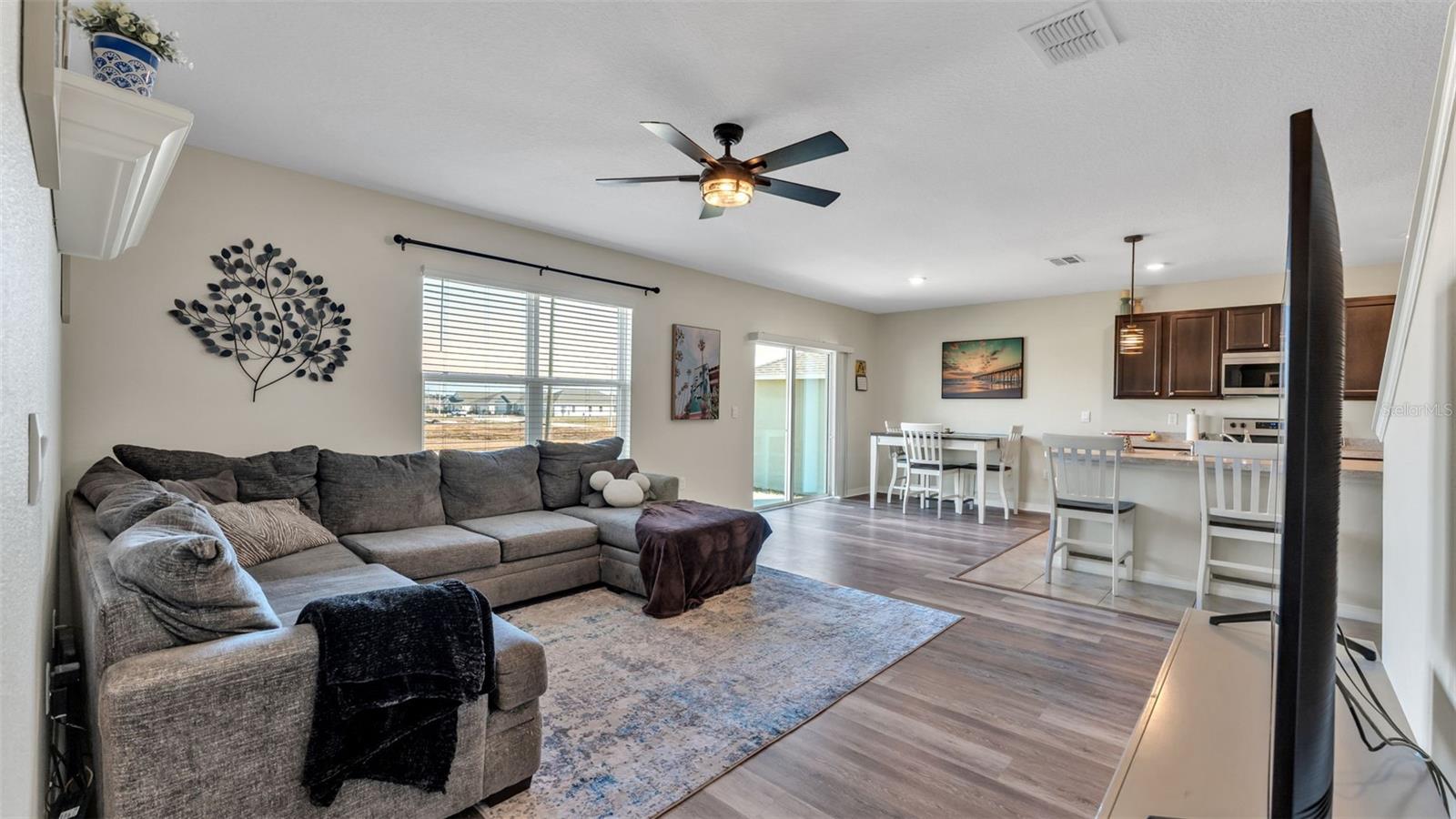 Image 20 of 53 For 209 Sofia Lane