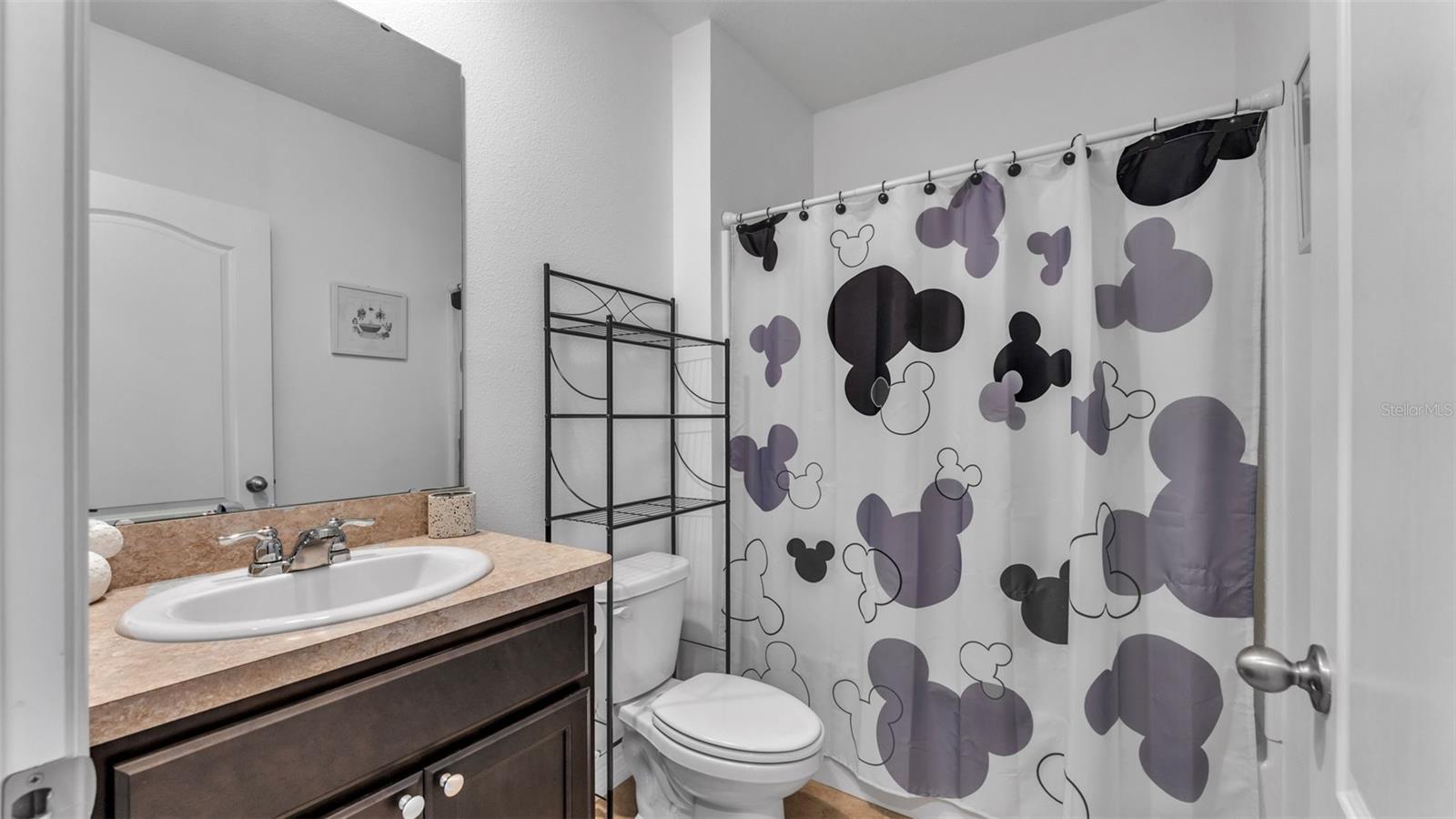 Image 24 of 53 For 209 Sofia Lane