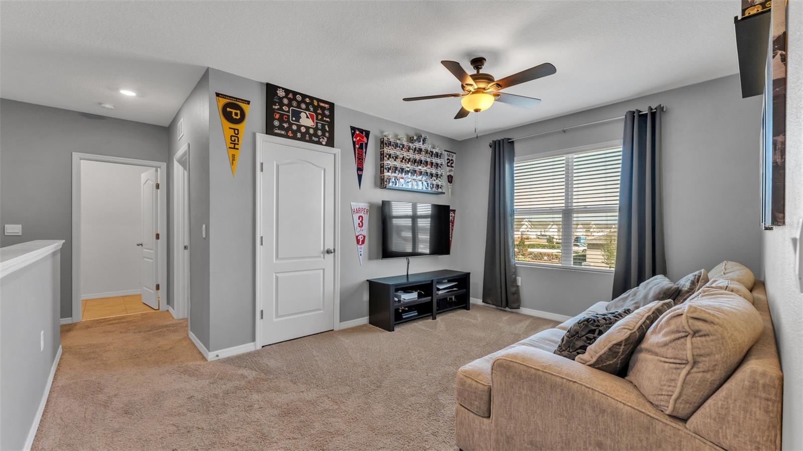 Image 28 of 53 For 209 Sofia Lane