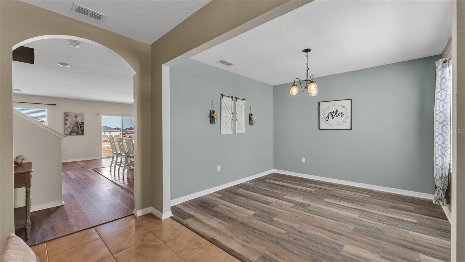 Image 7 of 53 For 209 Sofia Lane