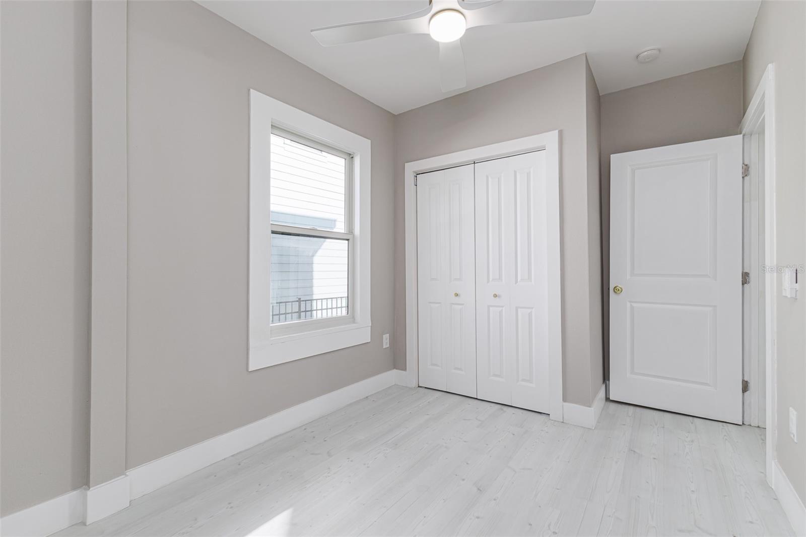 Image 18 of 44 For 731 Missouri Avenue