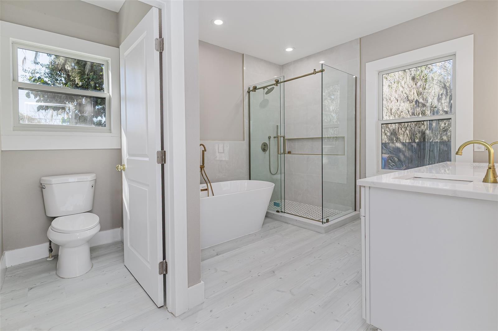 Image 24 of 44 For 731 Missouri Avenue