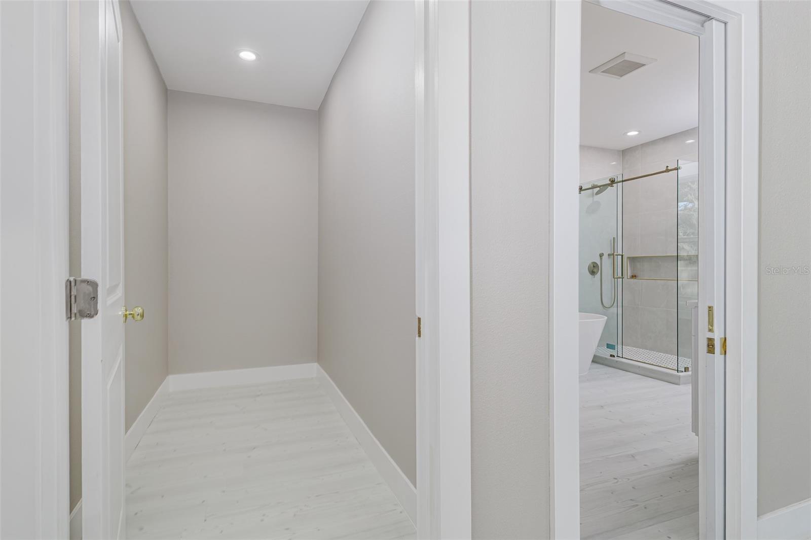 Image 25 of 44 For 731 Missouri Avenue