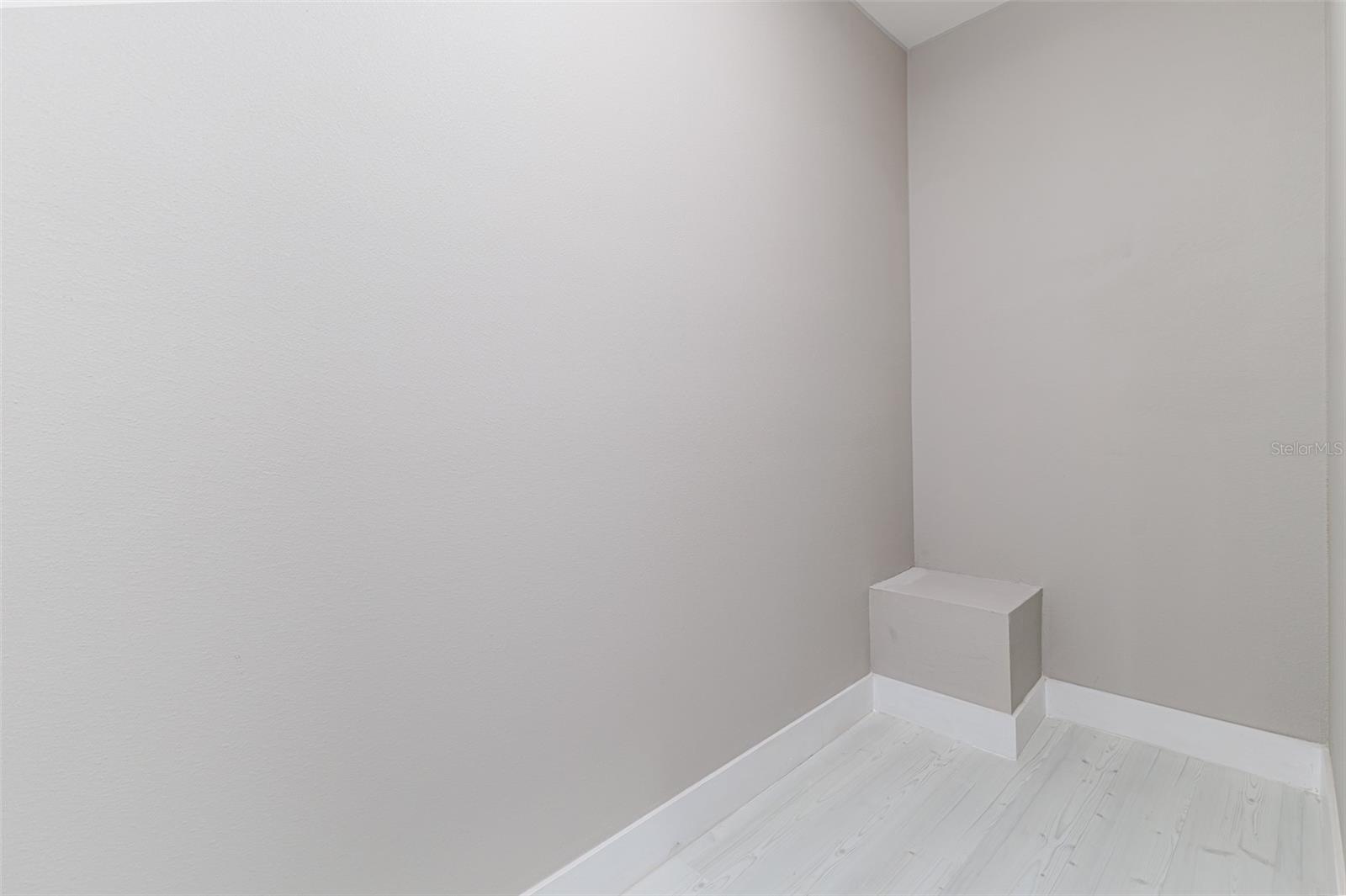 Image 40 of 44 For 731 Missouri Avenue