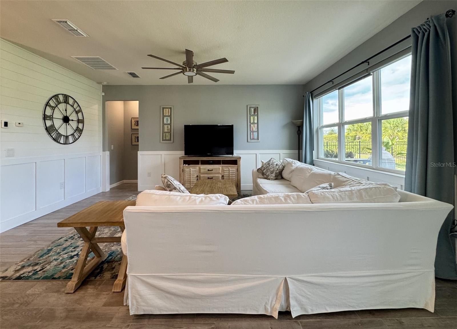 Image 12 of 37 For 2707 River Creek Lane