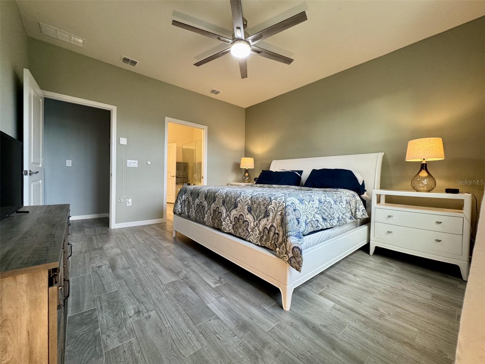 Image 15 of 37 For 2707 River Creek Lane