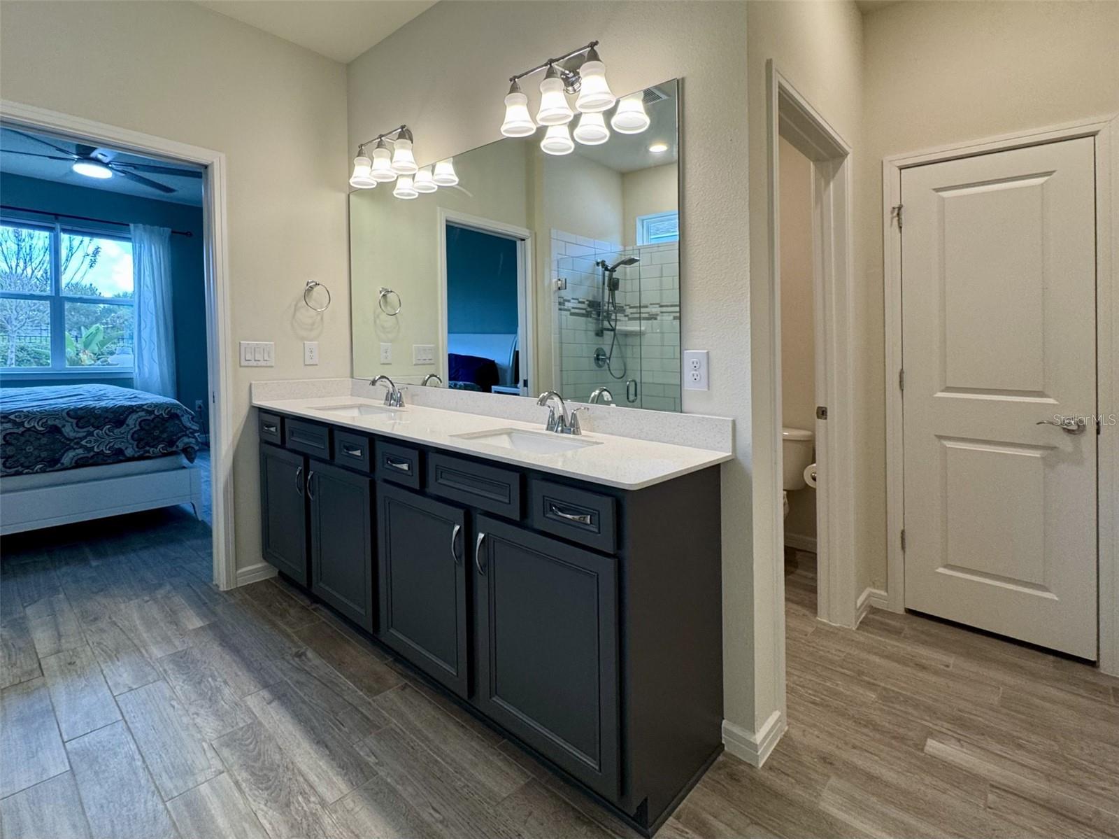 Image 17 of 37 For 2707 River Creek Lane