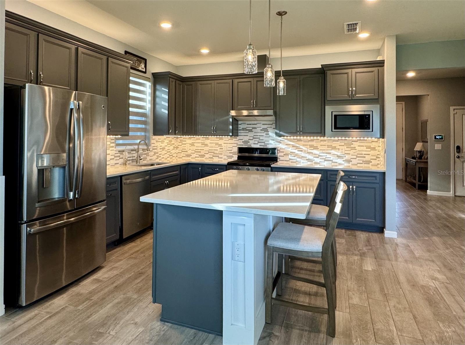 Image 9 of 37 For 2707 River Creek Lane