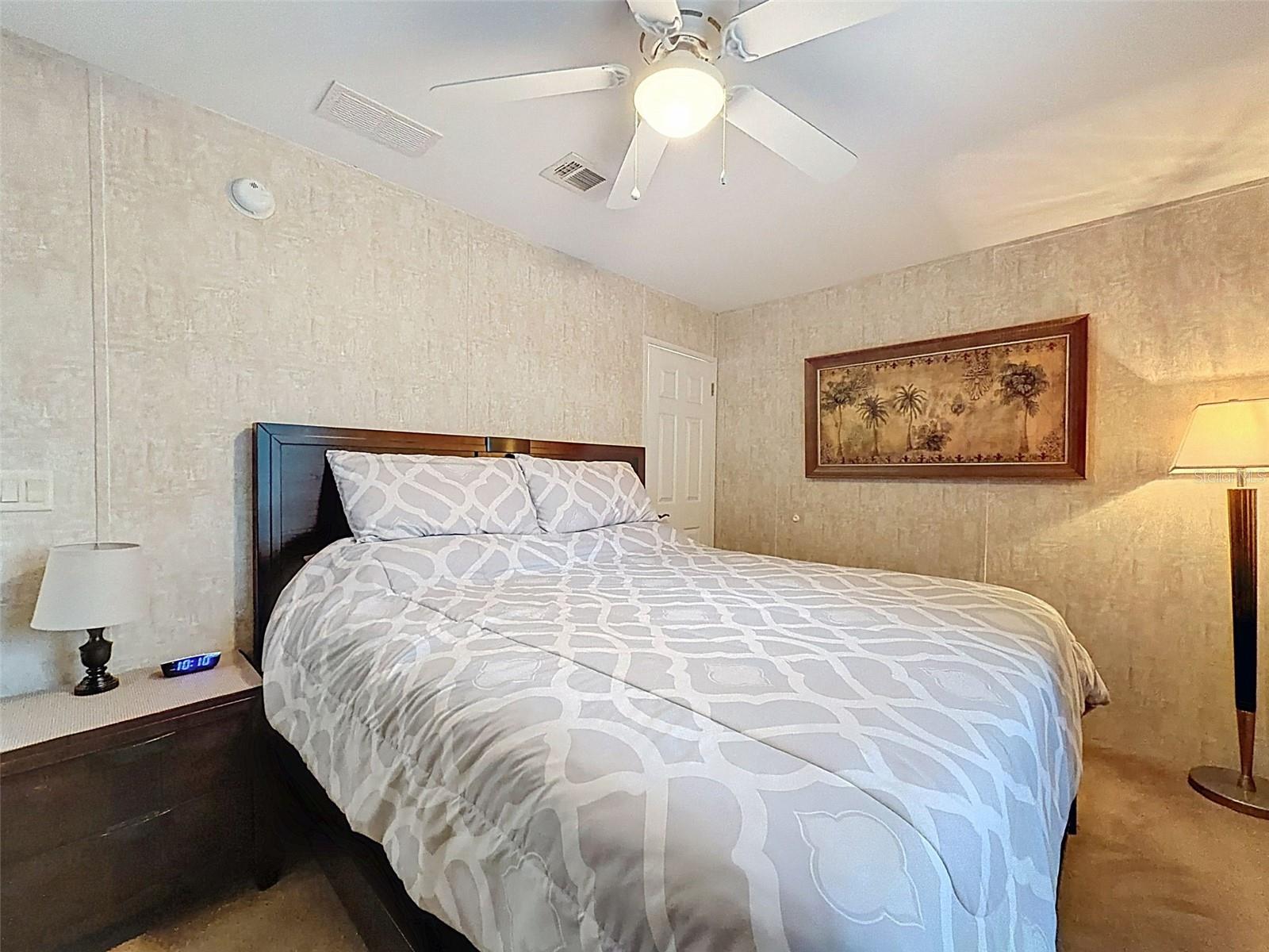 Image 17 of 44 For 37680 Oak Forrest Drive