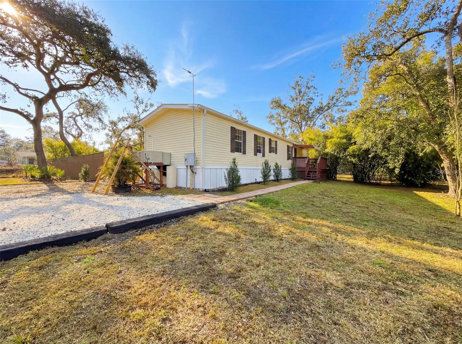 Image 3 of 44 For 37680 Oak Forrest Drive