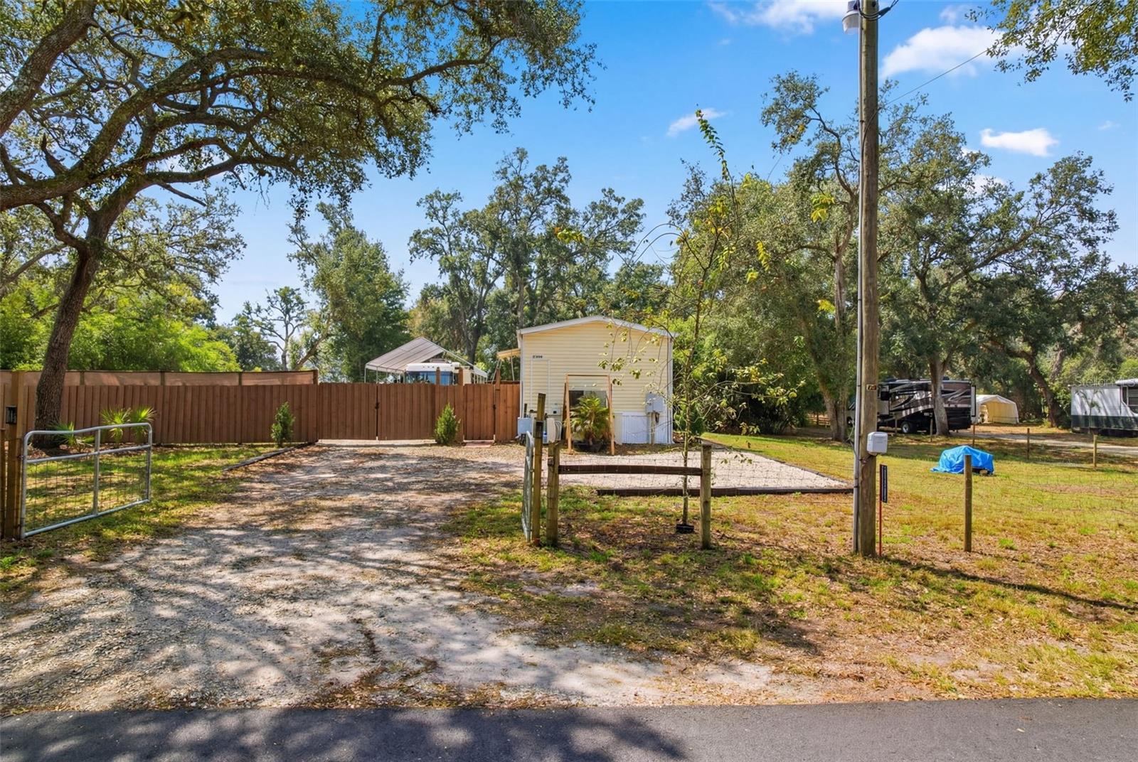 Image 9 of 44 For 37680 Oak Forrest Drive