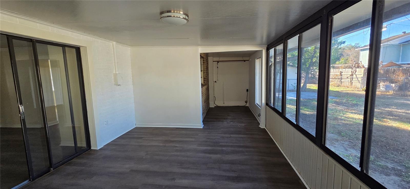 Image 20 of 23 For 517 Garden Drive S