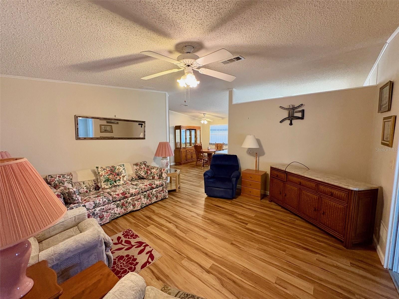 Image 10 of 52 For 6086 Southern Oaks Drive Se