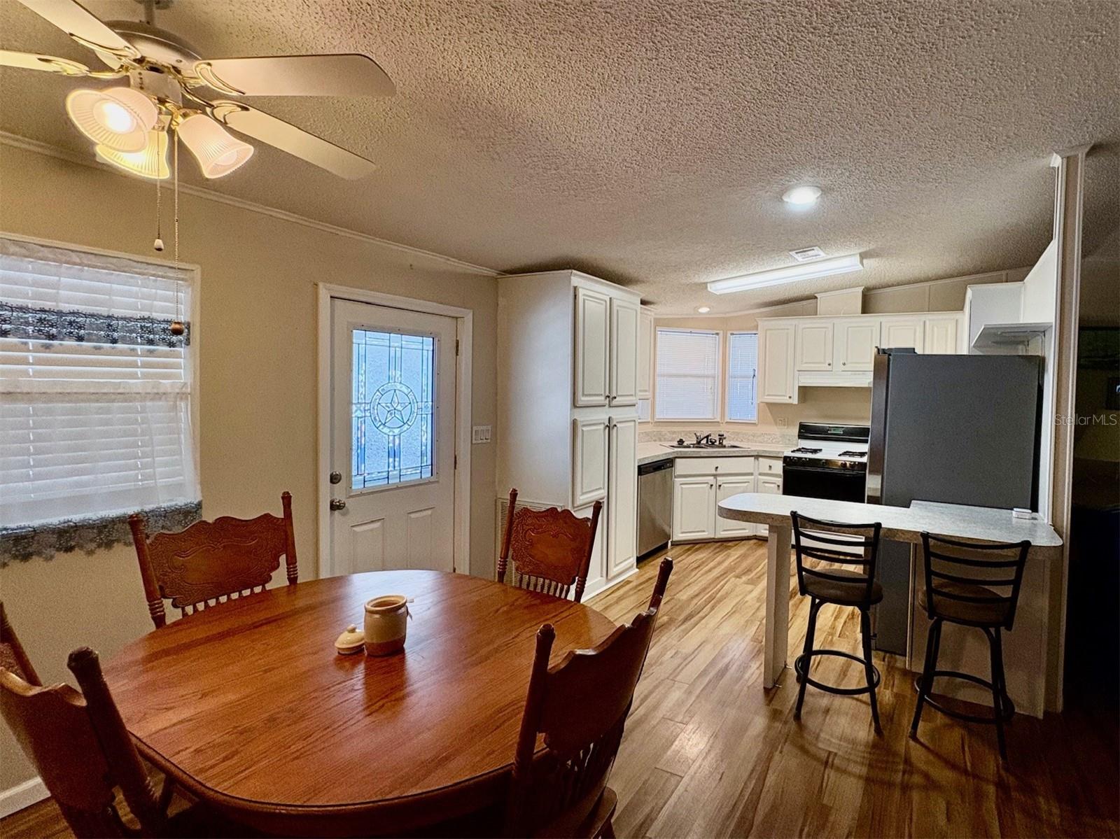 Image 19 of 52 For 6086 Southern Oaks Drive Se