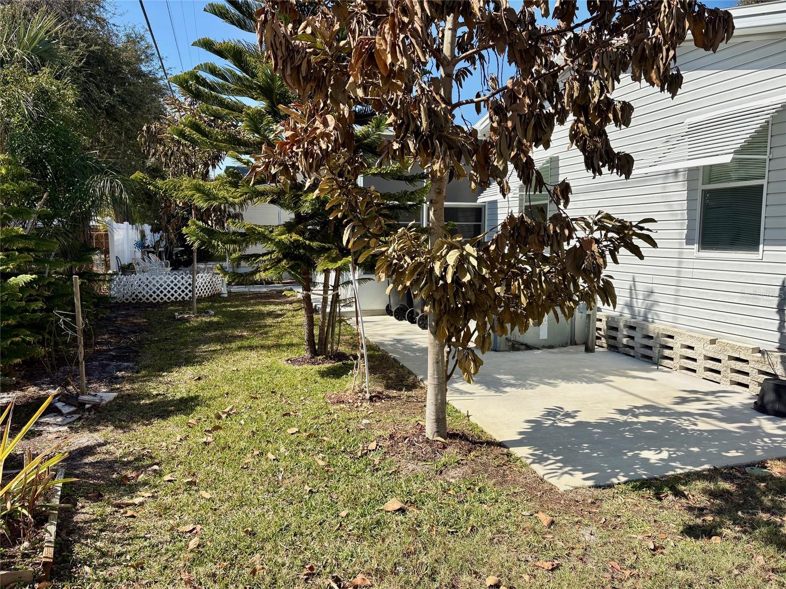 Image 6 of 52 For 6086 Southern Oaks Drive Se