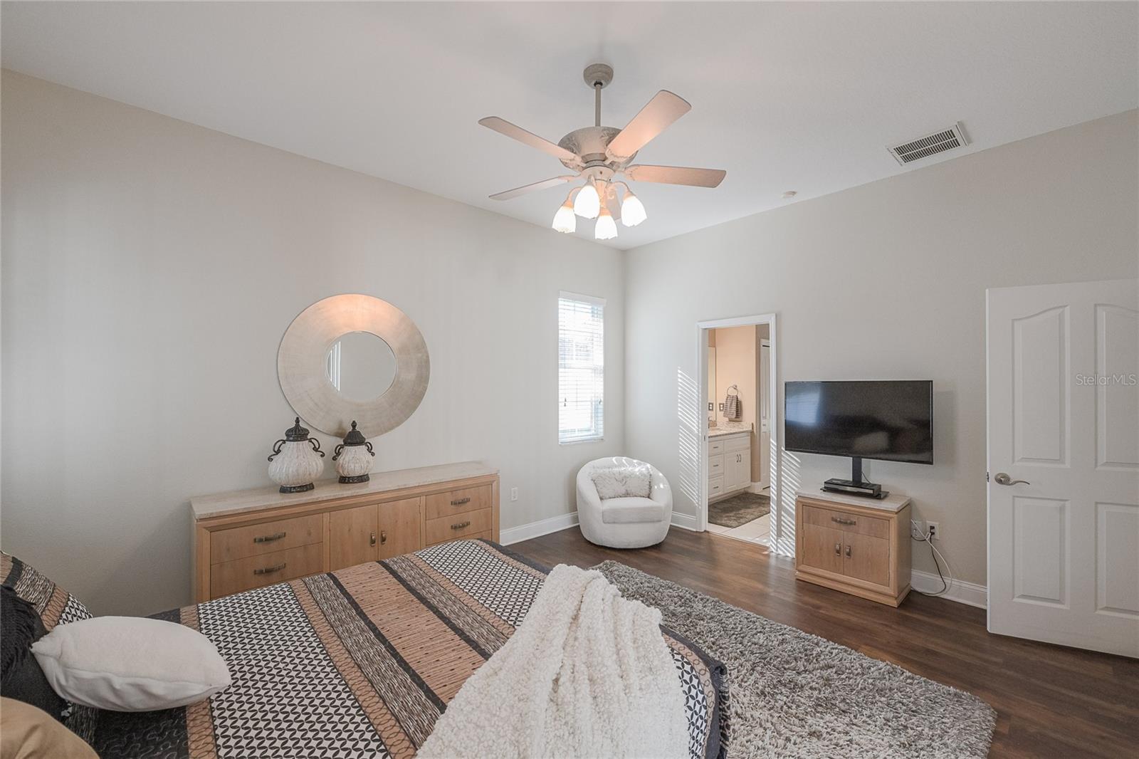 Image 20 of 57 For 3600 Ashling Drive