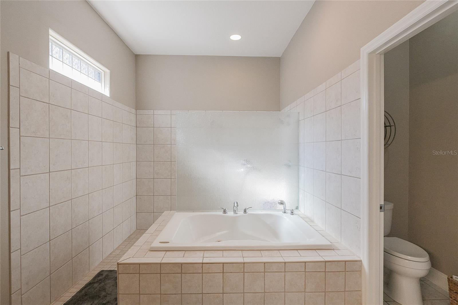 Image 23 of 57 For 3600 Ashling Drive