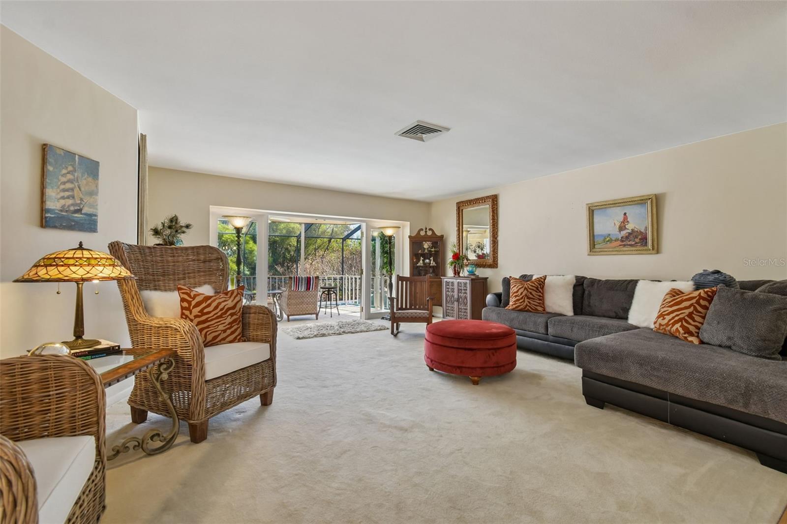 Image 18 of 81 For 5324 Woodhaven Lane