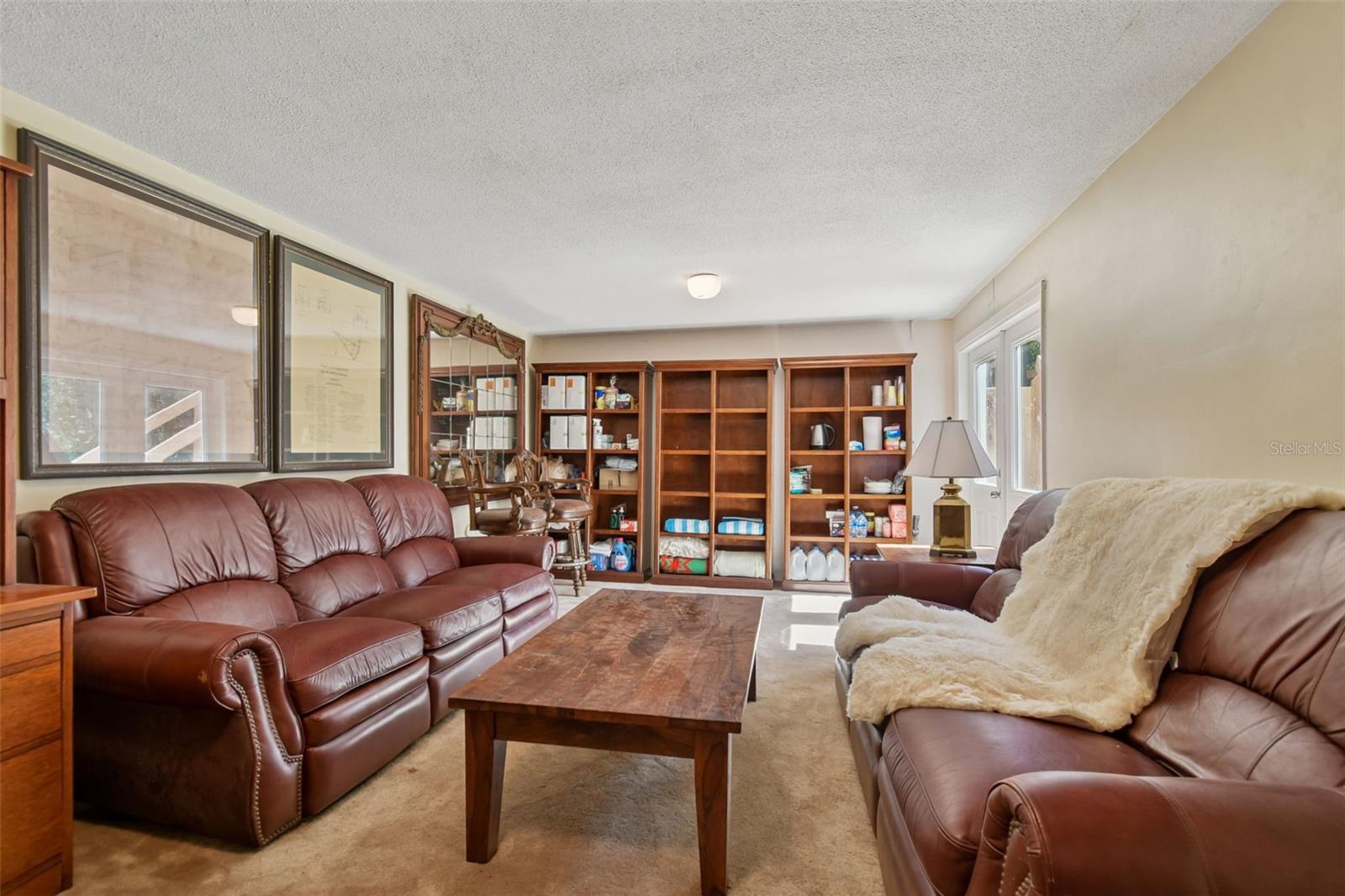 Image 32 of 81 For 5324 Woodhaven Lane