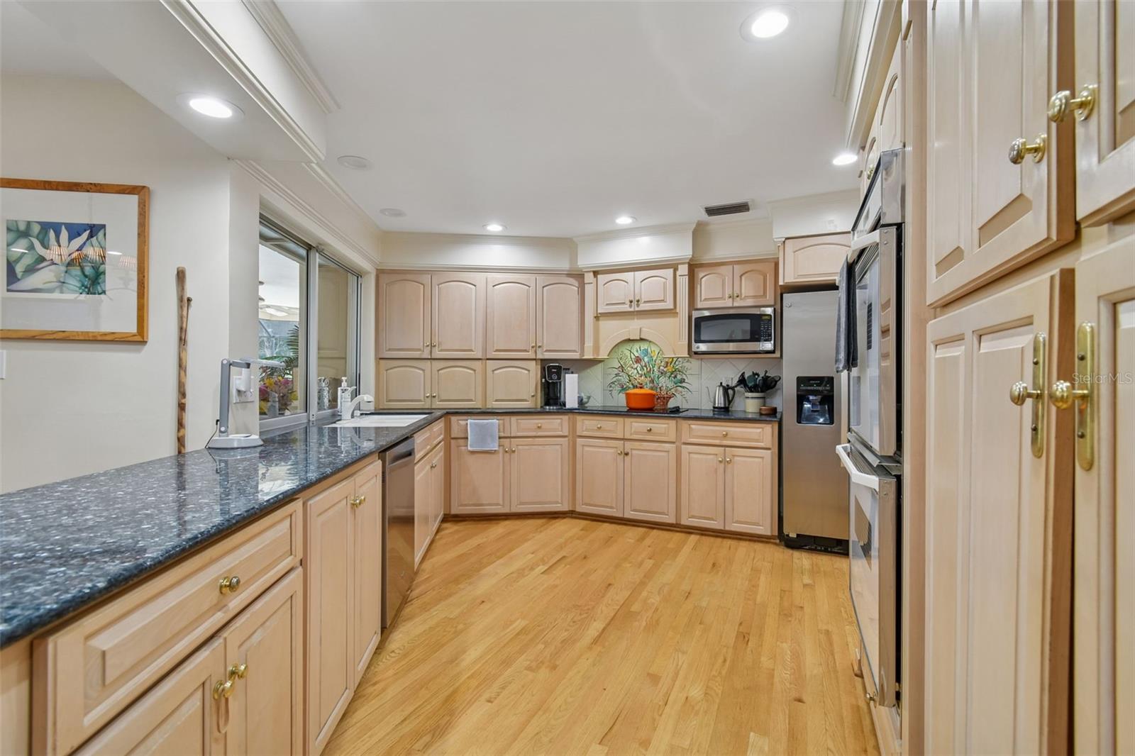 Image 37 of 81 For 5324 Woodhaven Lane