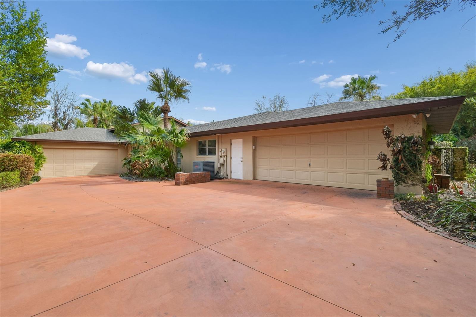 Image 4 of 81 For 5324 Woodhaven Lane