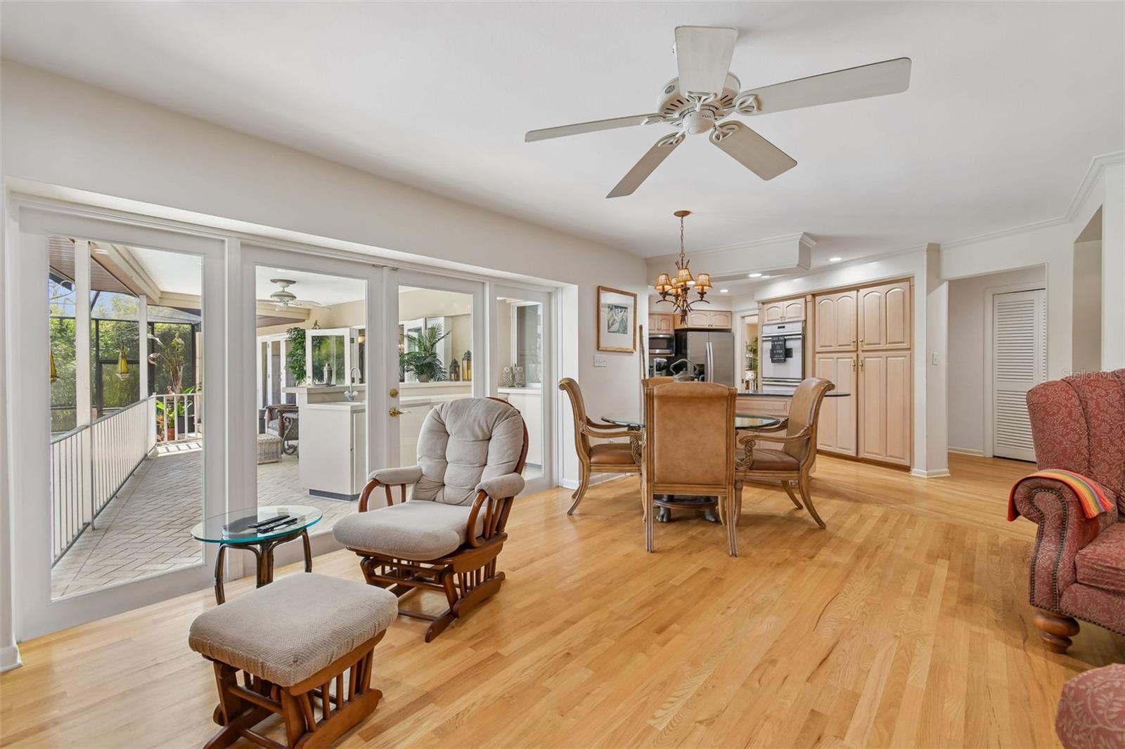 Image 43 of 81 For 5324 Woodhaven Lane