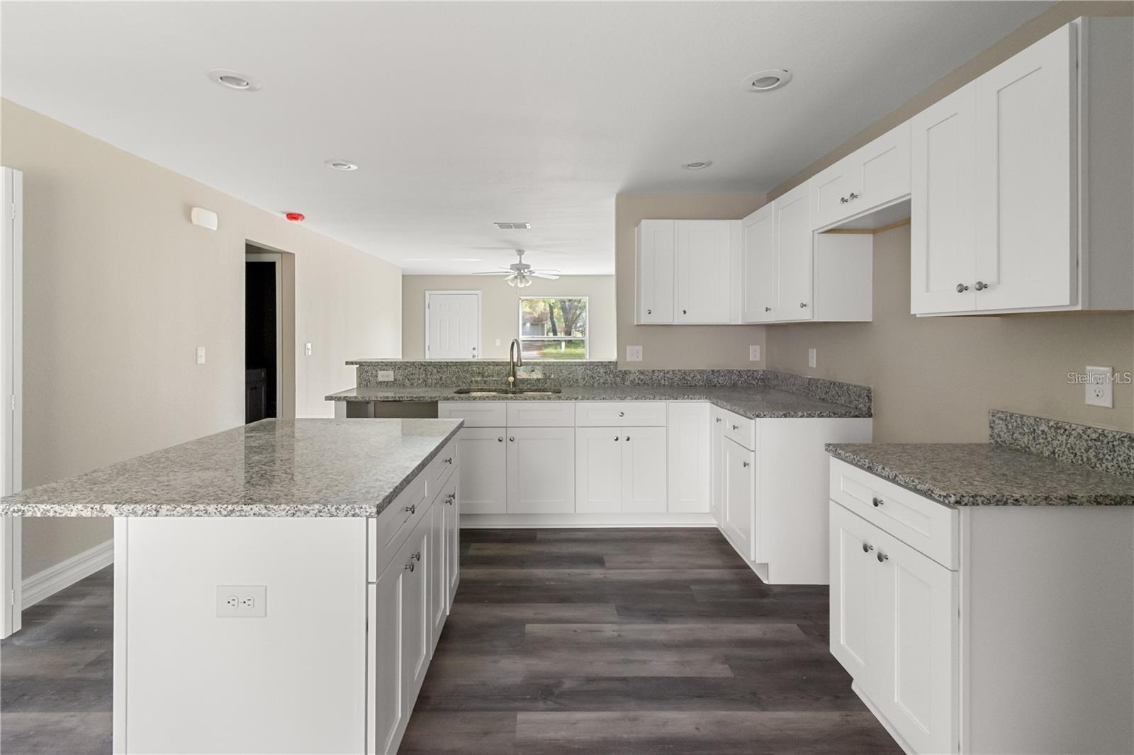 Image 5 of 6 For 3141 Crystal Hills Loop S