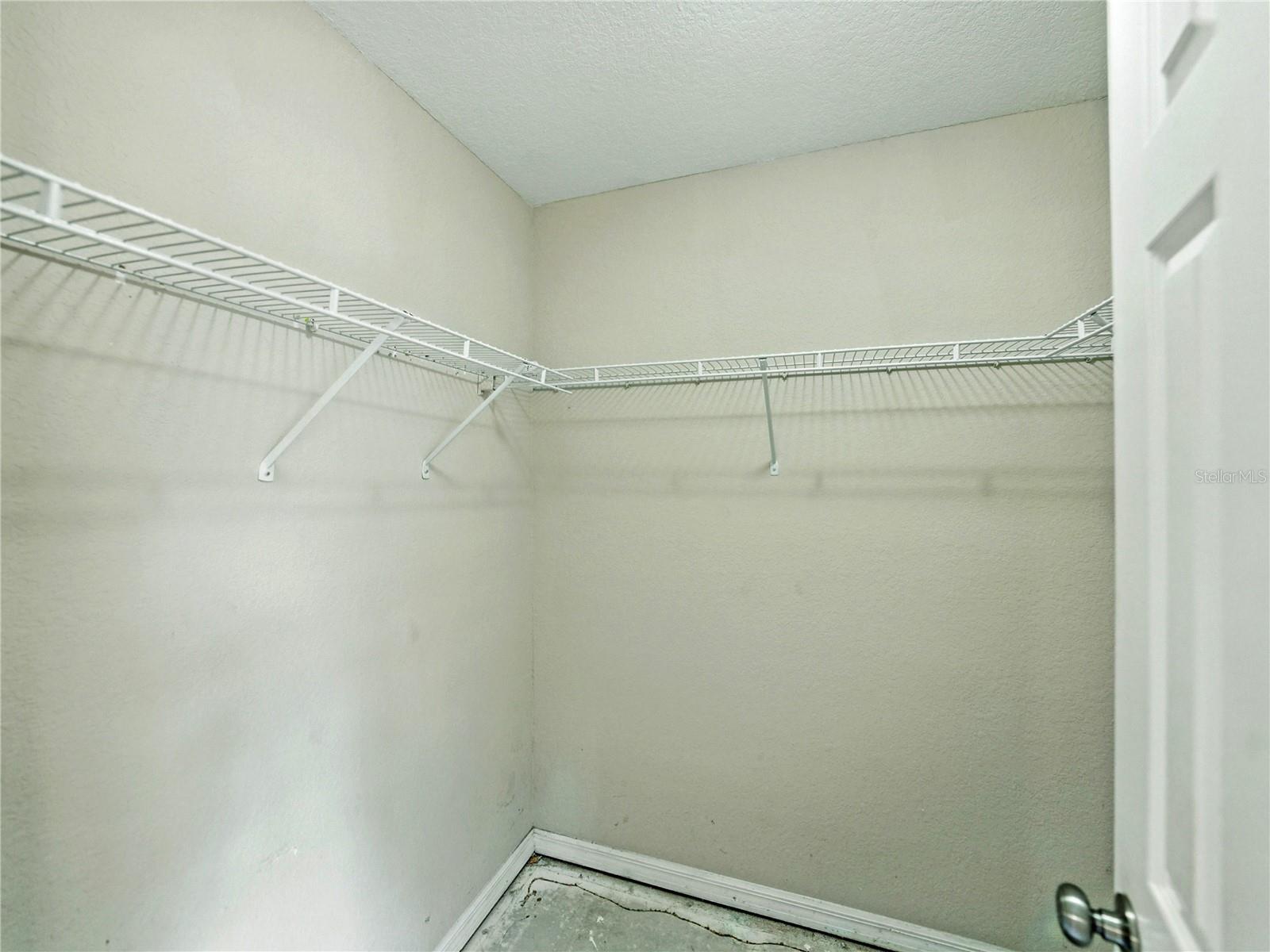 Image 22 of 52 For 829 Lake Avenue