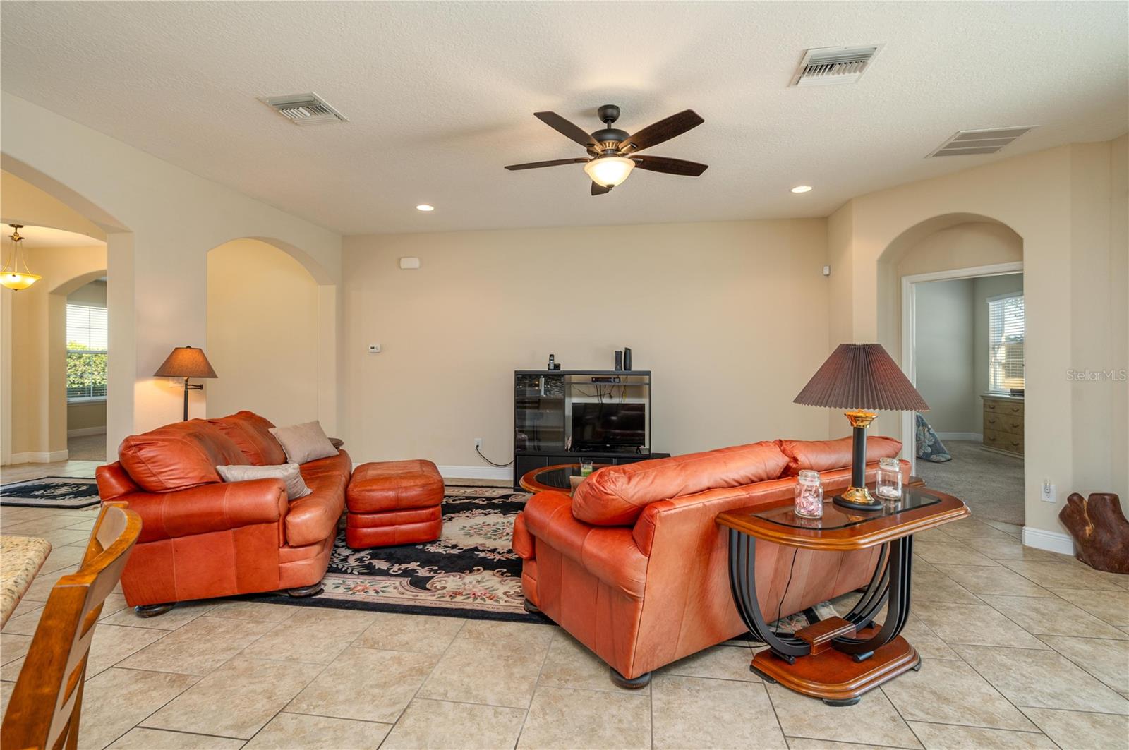 Listing photo id 8 for 1051 Lena Run Court