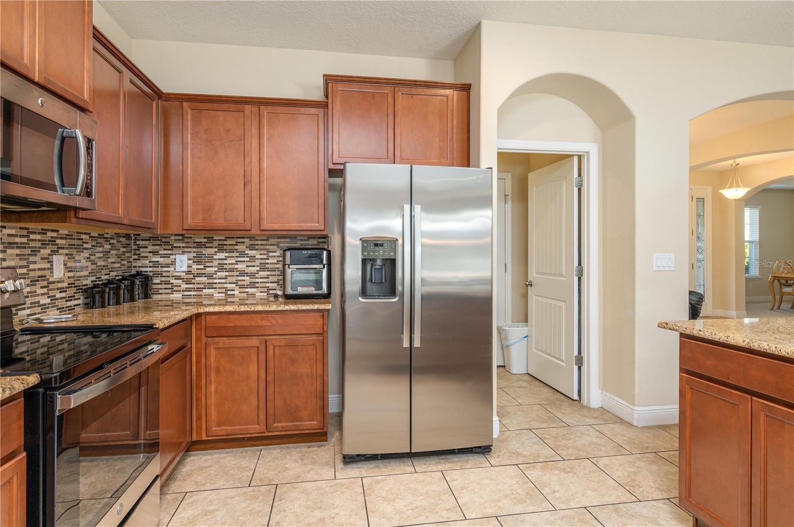 Listing photo id 13 for 1051 Lena Run Court